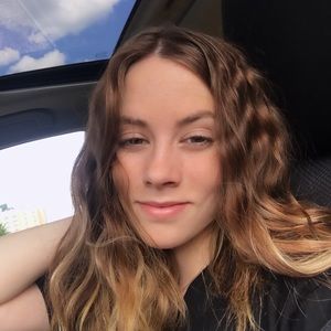 Meet your Posher, Hailee